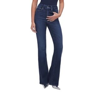 Good American Classic Slim Bootcut Jean